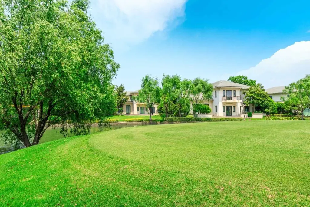 Sanatoga expert lawn care services